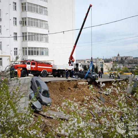 Обвал в Севастополе: первые подробности с места ЧП  
